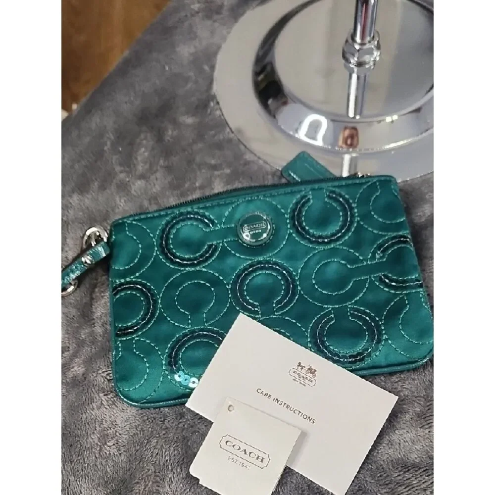 COACH Teal Quilted Signature Wristlet nwt